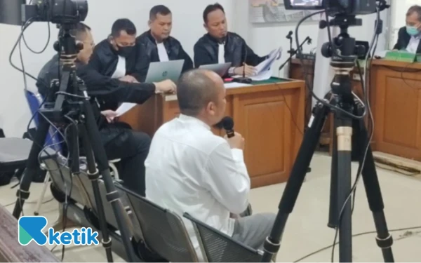 Thumbnail Berita - Sidang Lanjutan Korupsi Pokir OKU: Pengakuan Sugeng Ungkap Desakan Mendra dan Tawaran Proyek 'Setengah Hati'