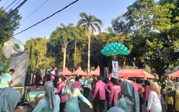 Thumbnail Berita - Peringati Hari Kesatuan Gerak, PKK Bangkalan Gelar Senam Sehat dan Bazar Kuliner