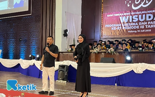 Thumbnail Berita - Keren! Anang-Ashanty Jadi Ambasador UIN Malang, Hadir di Wisuda Monumental Sepanjang Sejarah