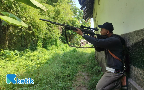 Monyet Liar di Jombang Tak Kunjung Tertangkap, Pemburu Turun Gunung Bawa Senapan