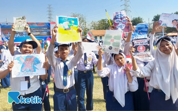 Thumbnail Berita - Masyarakat Belum Rasakan Dampak Nyata dari Predikat Surabaya Kota Layak Anak