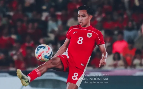 Thumbnail Berita - Indonesia Lolos Semifinal AFF U-23 Meski Gagal Atasi Malaysia! Apa Kata Pelatih Vanenburg?