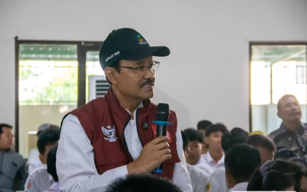 Thumbnail Berita - Mensos dan Rektor Unesa Komitmen Dukung Siswa Sekolah Rakyat Menuju Perguruan Tinggi