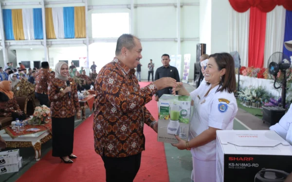 Thumbnail Berita - Peringatan Harganas, Pemkab Asahan Raih Juara 1 Update Data Duta GenRe