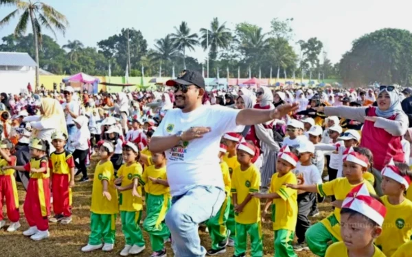 Ratusan Anak Meriahkan HAN 2025, Bupati Anom Ajak Orang Tua Lebih Peduli