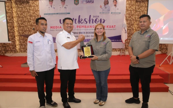 Thumbnail Berita - Wabup Asahan Rianto Apresiasi SMSI, Dukung Terwujudnya Media Sehat dan Profesional
