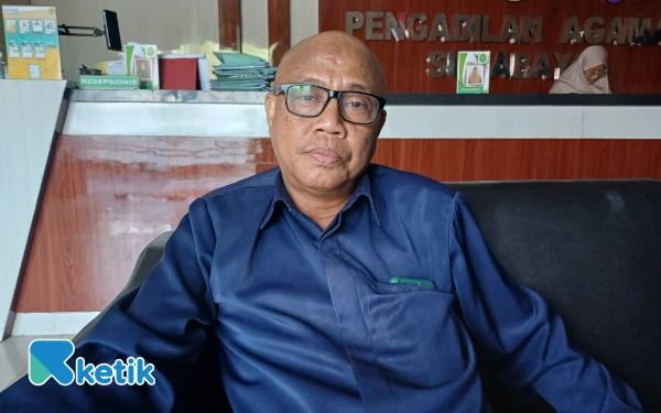 Thumbnail Berita - Pinjol dan Paylater Jadi Penyebab Tingginya Perceraian di Surabaya