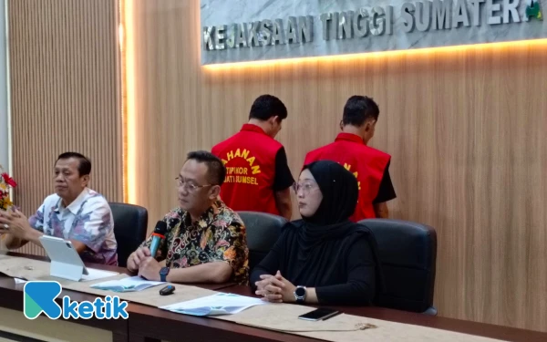 Thumbnail Berita - Terbongkar! Modus Pemerasan Dana Desa di Lahat, Ketua dan Bendahara Forum Kades Ditahan