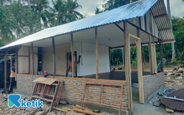 Thumbnail Berita - Rehab Rumah Jamatiah di Agara Capai 65 Persen, TMMD ke-125 Kodim 0108 Targetkan Selesai Tepat Waktu