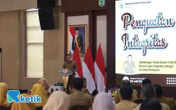 Thumbnail Berita - ‎Nurochman Tekankan Disiplin dan Integritas ASN sebagai Pondasi Membangun Kota Batu