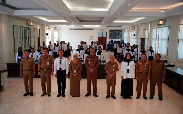 Thumbnail Berita - Wabup Joko Sarwono Ingatkan Kepekaan Sosial kepada CPNS dalam Pembukaan PKTBT Latsar