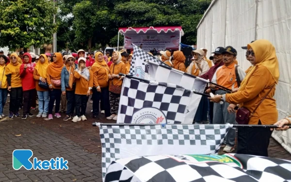 Thumbnail Berita - PWRI Kota Batu Gelar Gerak Jalan dan Cek Kesehatan Gratis pada HUT Ke-63