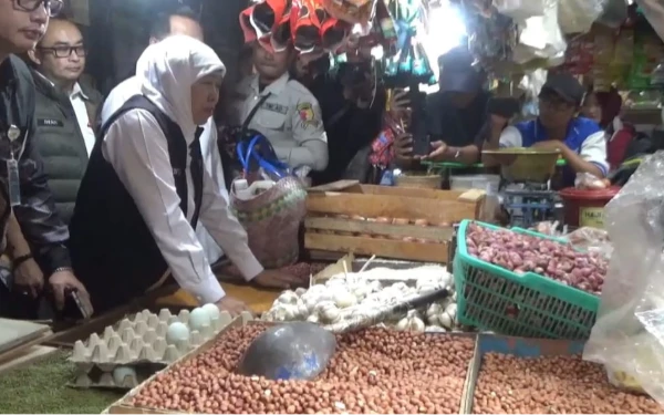 Gubernur Khofifah Minta Pemkab Jember Akhiri WFA dan Sekolah Daring: Distribusi BBM Sudah Pulih