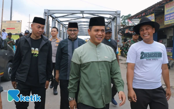 Thumbnail Berita - Bupati Bandung Tegaskan Jembatan Dayeuhkolot Jadi Prioritas Pembangunan Infrastruktur