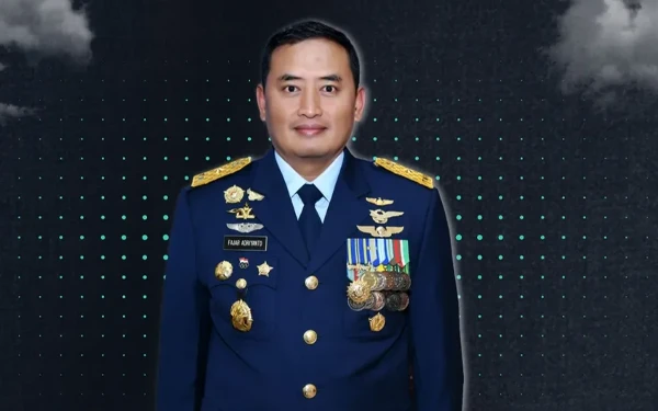 Thumbnail Berita - Sosok Marsma TNI Fajar Adriyanto, Pilot F-16 yang Gugur dalam Kecelakaan Pesawat di Bogor