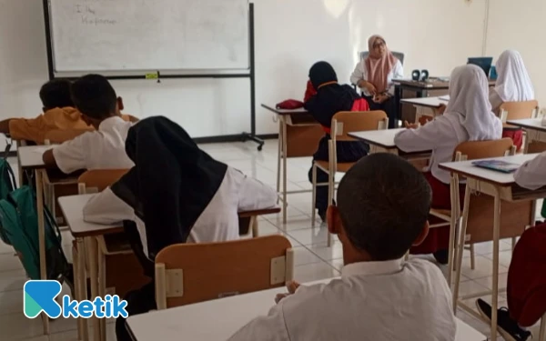 Thumbnail Berita - ‎Dua Siswa Sekolah Rakyat Kota Batu Mengundurkan Diri  ‎