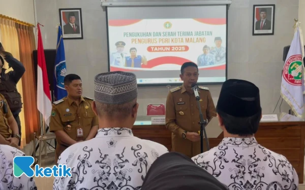 Thumbnail Berita - Wali Kota Malang Janjikan Gedung Baru untuk PGRI Demi Tingkatkan Kesejahteraan Guru