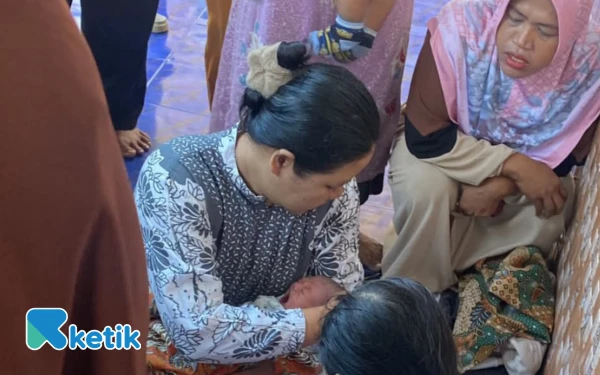 Thumbnail Geger Penemuan Bayi Perempuan di Bekas Kios Fried Chiken Sijeruk Pekalongan