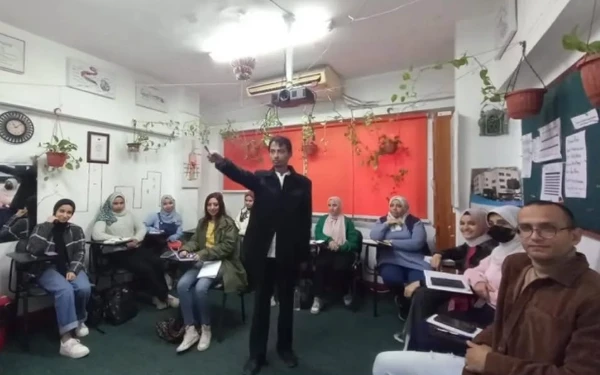 Thumbnail Berita - Kemendikdasmen Buka Seleksi Calon Tenaga Pengajar BIPA Luar Negeri 2025, Ini Syaratnya