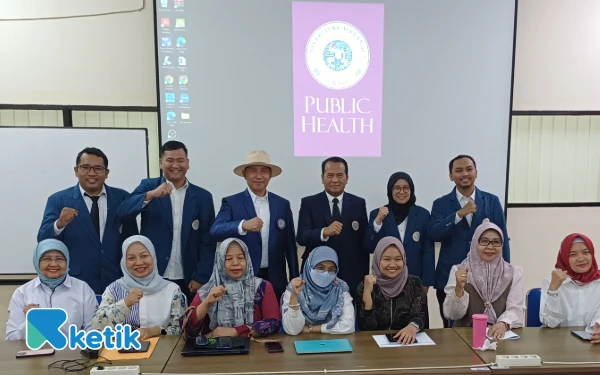 Thumbnail Berita - Kupas Pestisida, Arum Sabil Resmi Sandang Gelar Magister Kesehatan Lingkungan Unair