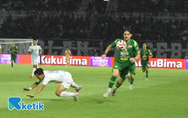 [FOTO] Persebaya Ditaklukkan PSIM Yogyakarta di GBT