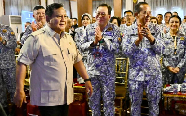 Thumbnail Prabowo Lepas Keberangkatan Retreat Para Pengusaha Kadin