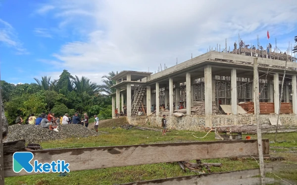 Thumbnail Berita - Deru Industri dan Nestapa Masjid Darul Taqwa di Desa Baru Obi Halmahera Selatan