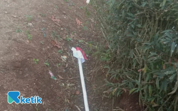 Jelang HUT RI ke-80, Bendera Merah Putih di Bandar Pacitan Jadi Sasaran Perusakan