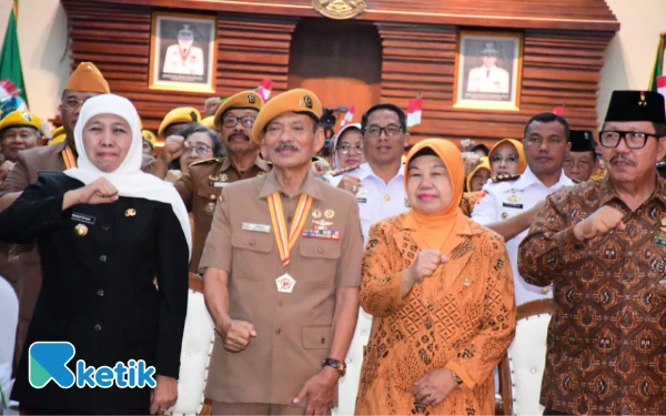 Thumbnail Janji Jaga NKRI! Gubernur Khofifah Beri Penghormatan Tertinggi ke Veteran Jatim