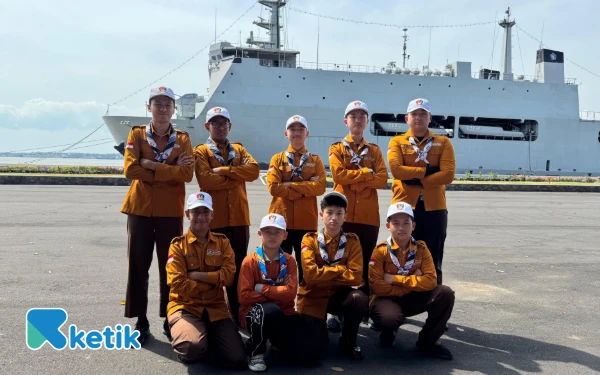 Kesan Pramuka Penggalang Aditya Sabil Ikut Upacara di Atas KRI Surabaya, Bangga!