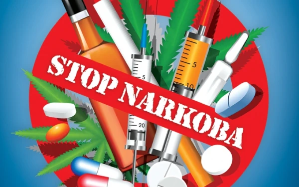 Thumbnail Berita - Diiringi Tangis Sang Istri, Pengedar Sabu Dibekuk Satresnarkoba Polres Jember