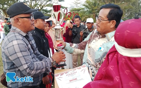 Thumbnail Dibuka Bupati, Ribuan Warga Aceh Singkil Padati Karnaval dan Marching Band HUT ke-80 RI