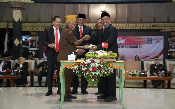 Bupati Harda Kiswaya Minta Masyarakat Jadi Penggerak Pembangunan