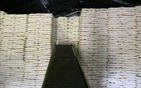 9 Ribu Ton Gula Petani Tak Terjual, Benarkah Karena Gula Rafinasi Beredar di Pasaran?