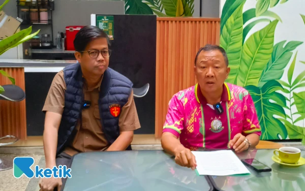 Thumbnail Berita - Kejari Palembang Geledah Dua Kantor Dinas, Bongkar Dugaan Korupsi Rp2,5 Miliar