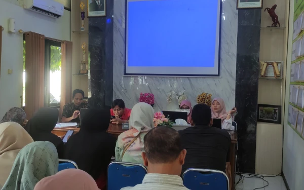 47 Calon Relawan Dapur Umum SPPG Sumberarum Tuban Dapat Penyuluhan Keamanan Pangan