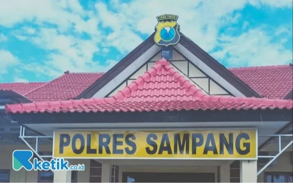 Thumbnail Berita - Humas Polres Sampang Dorong Penerbitan DPO Kasus Pencabulan Robatal, MDW Nilai Kasat Reskrim Tak Serius