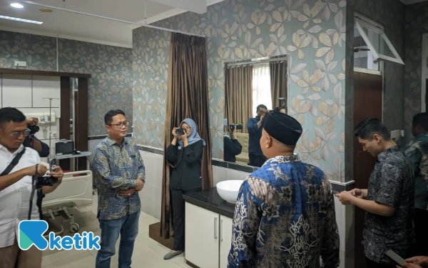 Thumbnail Berita - BURT DPR RI Tinjau Kesiapan Layanan VVIP di RSUD dr. Darsono Pacitan