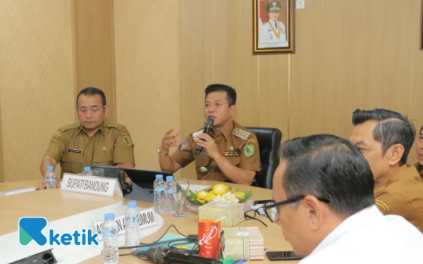 Thumbnail Berita - Ingin Koperasi Merah Putih Maju, Bupati Bandung Rekrut 31 Pendamping Profesional