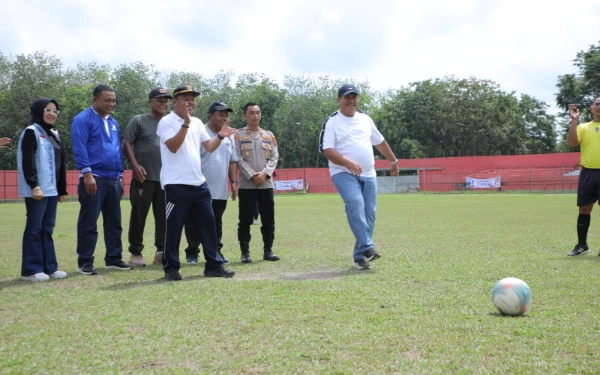 Bupati Asahan Buka Turnamen Sepak Bola HUT PAN