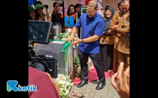 Kadindik Jatim Launching Kemitraan DT SMAN 1 Gondangwetan dan Dawet Cen Ayu