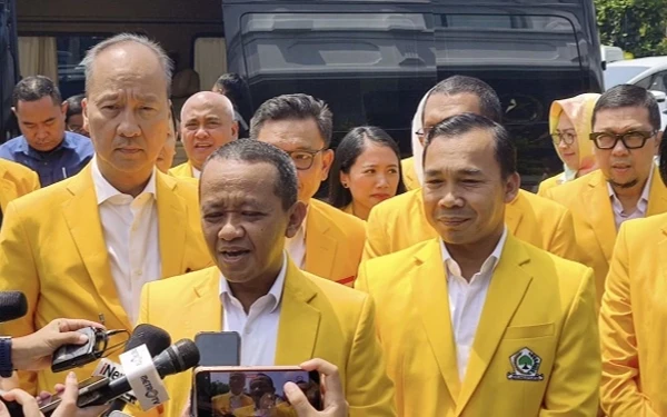 Thumbnail Berita - Jajaran Elite Partai Golkar Temui Presiden Prabowo di Istana, Apa yang Dibahas?