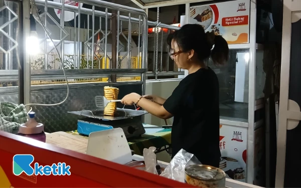 Thumbnail Berita - Roti Bakar Puff Pastry, Sajian Antimainstream yang Ramaikan Dunia Kuliner Surabaya