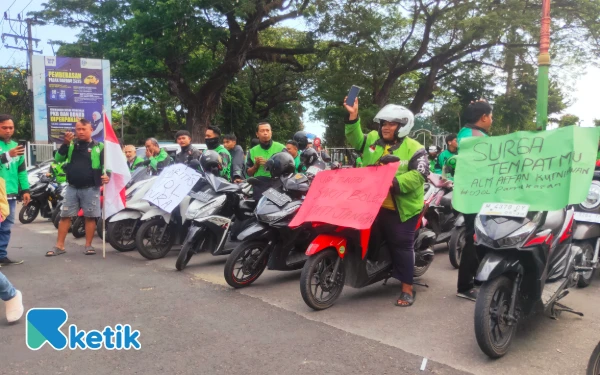 Ojol Pamekasan Desak Anggota Brimob yang Lindas Affan dengan Rantis Diproses Hukum Secara Terbuka