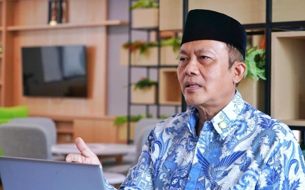 Thumbnail Berita - Kasus Driver Ojol Dilindas Rantis Brimob, Wasekjen MUI Minta Polri Fokus Tupoksi dan Tak Berpolitik