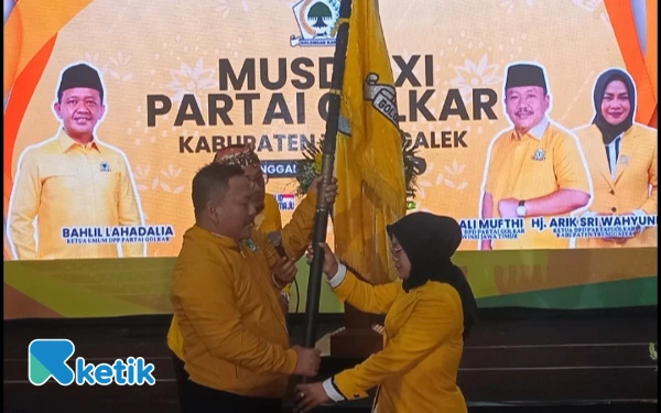 Aklamasi! Arik Sriwahyuni Terpilih Jadi Ketua DPD Golkar Trenggalek 2025-2030