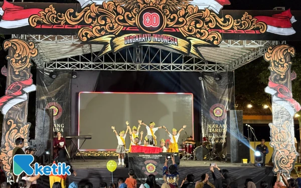 Thumbnail Berita - Peringatan HUT ke-80 RI di RW 3 Pedukuhan Banjarmelati  Surabaya Usung Konsep Arifan Lokal Modern