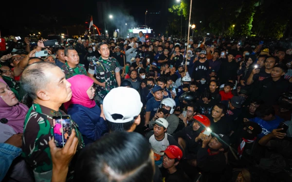 Gubernur Jatim Keluarkan SE Antisipasi Kekacauan, Petugas Berjaga di Obyek Penting