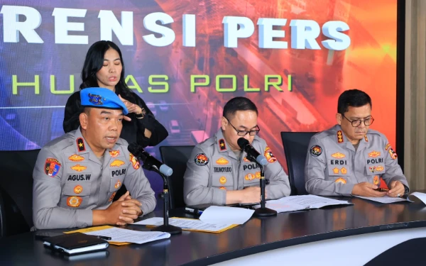 Thumbnail Berita - 2 Personel Brimob yang Lindas Affan Kurniawan Ditetapkan Lakukan Pelanggaran Berat