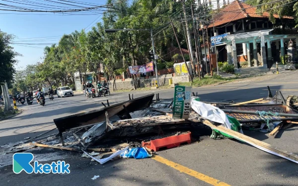 Thumbnail Berita - Kerugian Rp 600 Juta, Fasilitas Lalu Lintas Kota Malang Rusak Usai Kericuhan